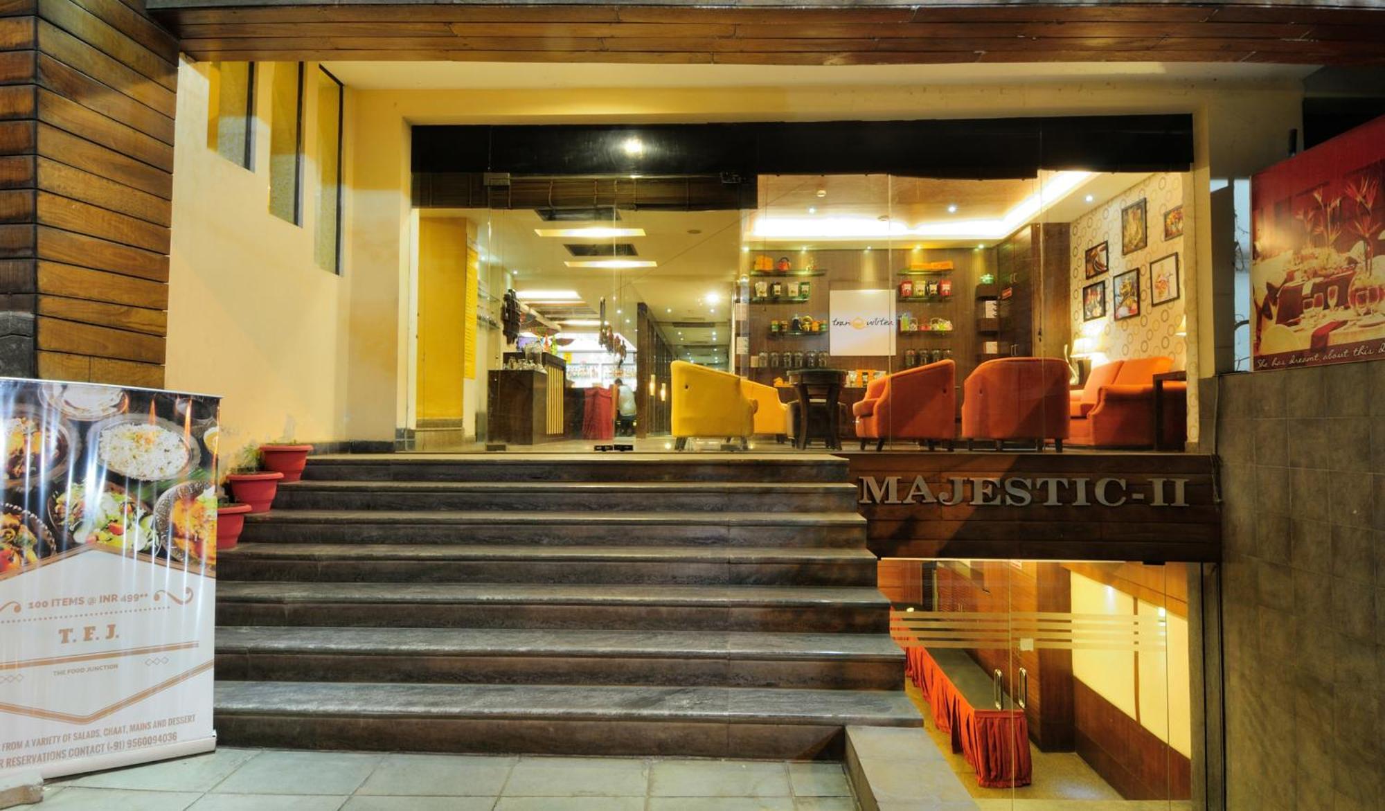 Crossroads Hotel Gurgáon Kültér fotó